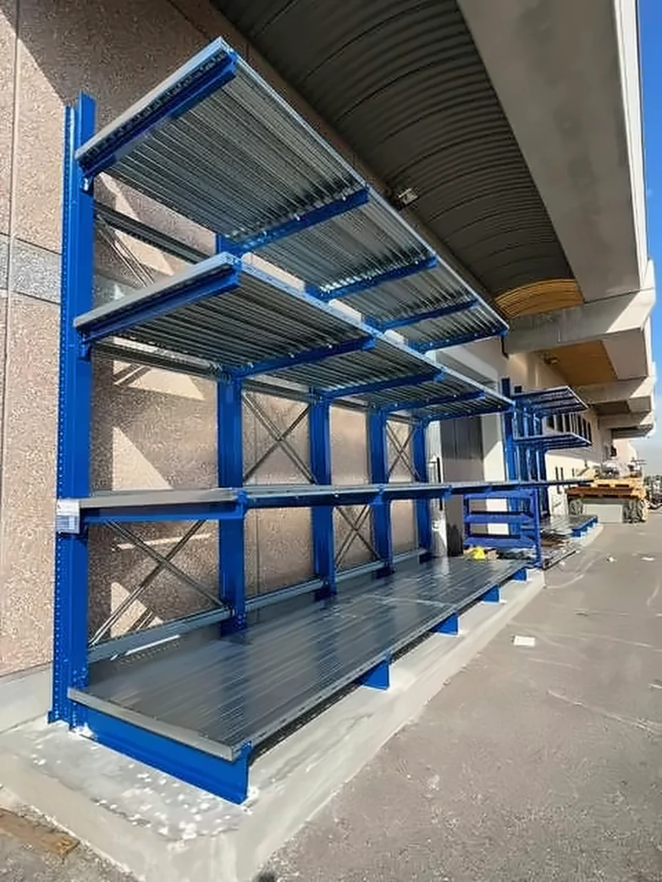 Cantilever esterno installato