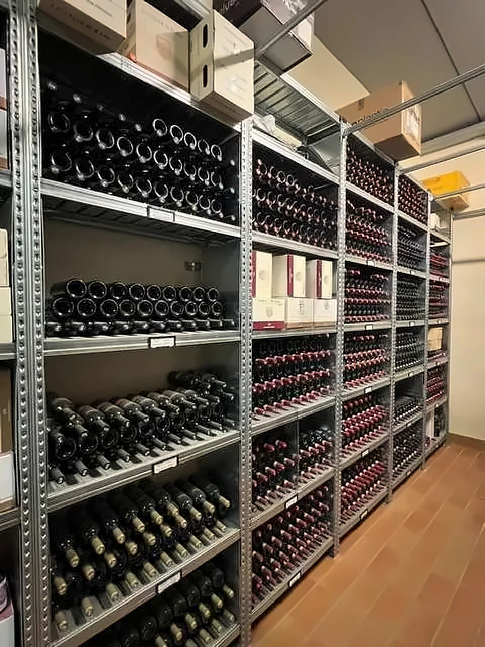 Scaffalatura per cantina vini